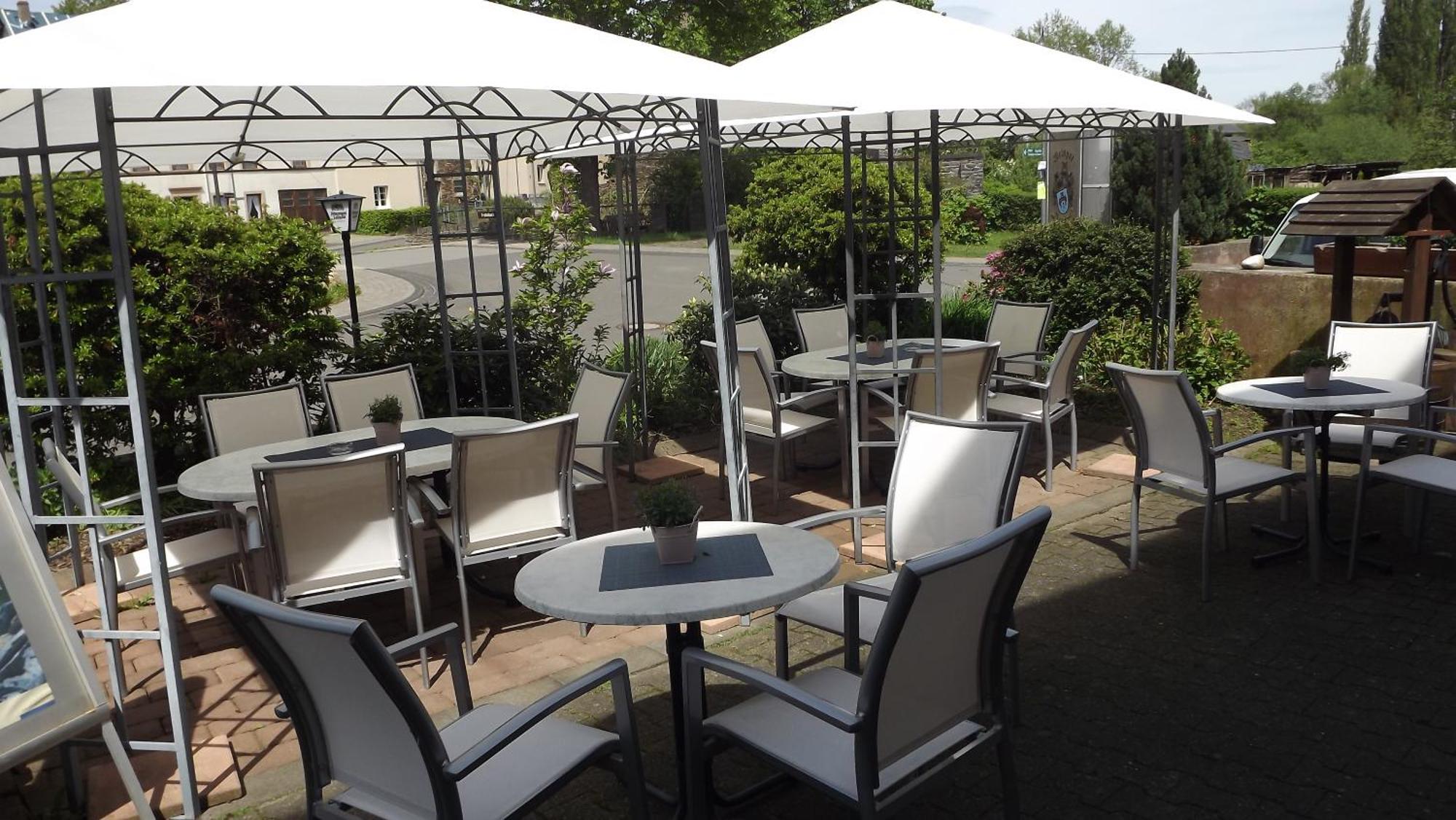 Ferienweingut & Gutsrestaurant Becker Apartman Burgen  Kültér fotó