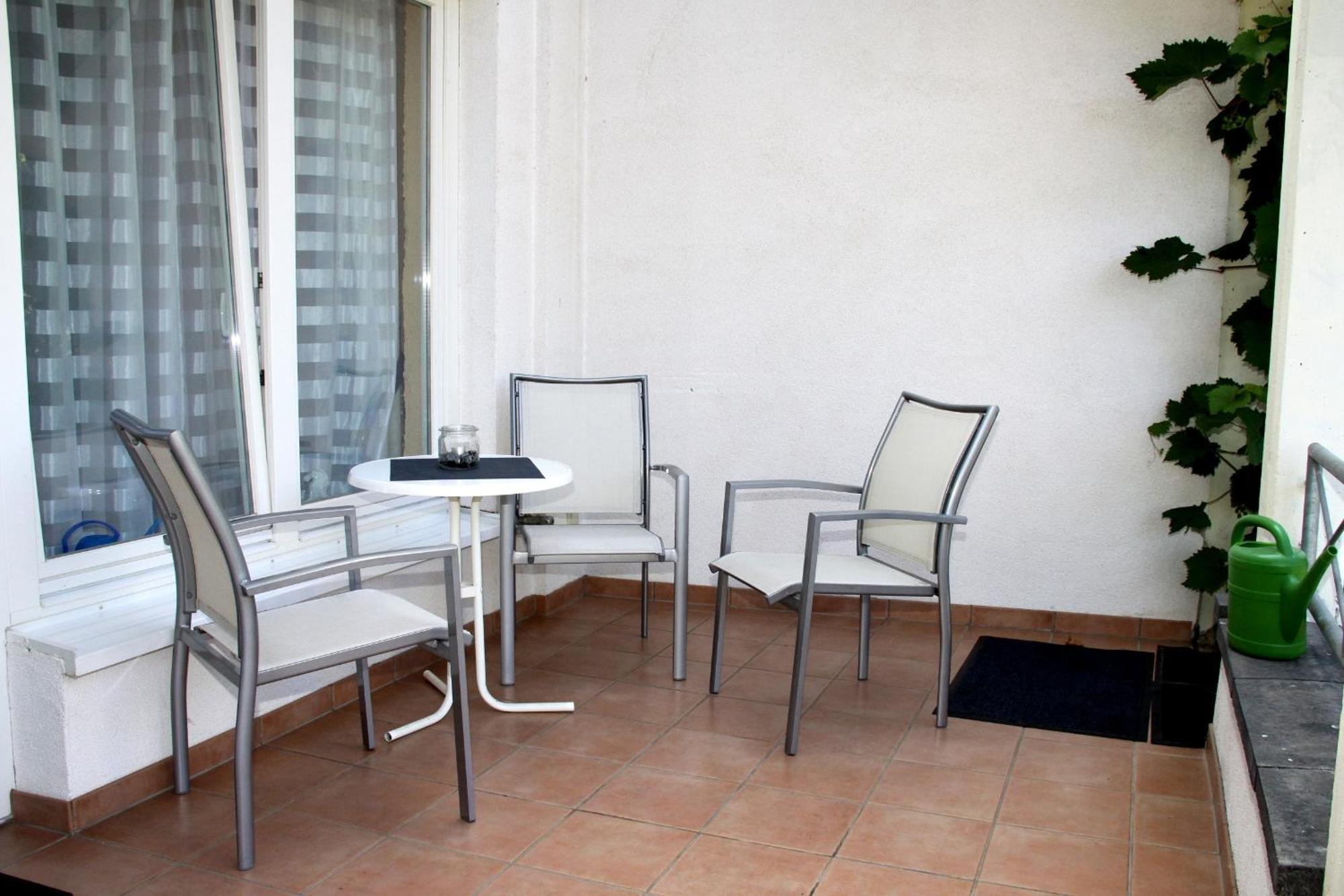 Ferienweingut & Gutsrestaurant Becker Apartman Burgen  Kültér fotó