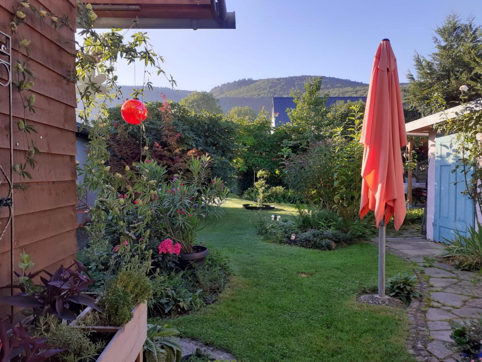 Ferienweingut & Gutsrestaurant Becker Apartman Burgen  Kültér fotó