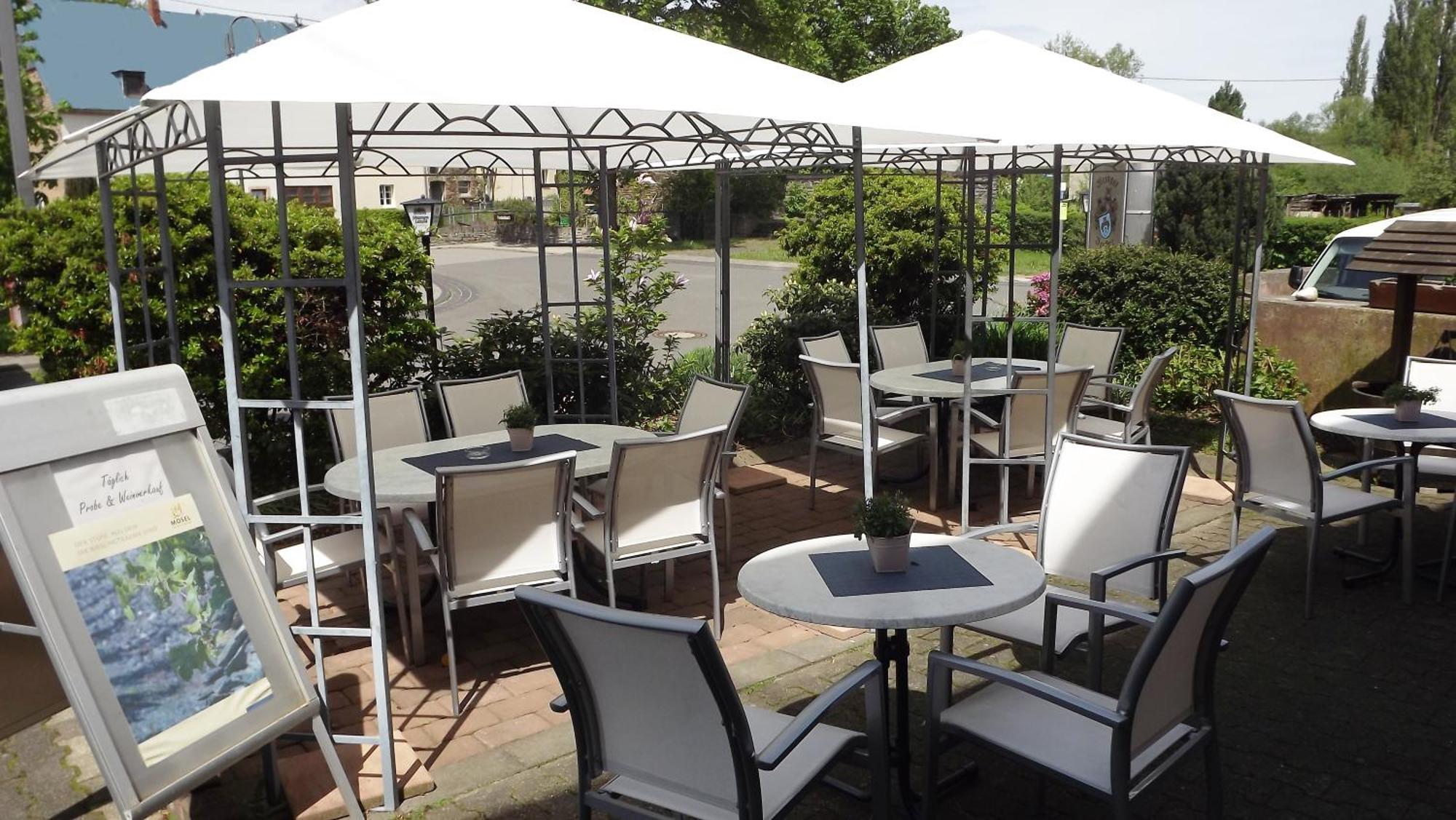 Ferienweingut & Gutsrestaurant Becker Apartman Burgen  Kültér fotó