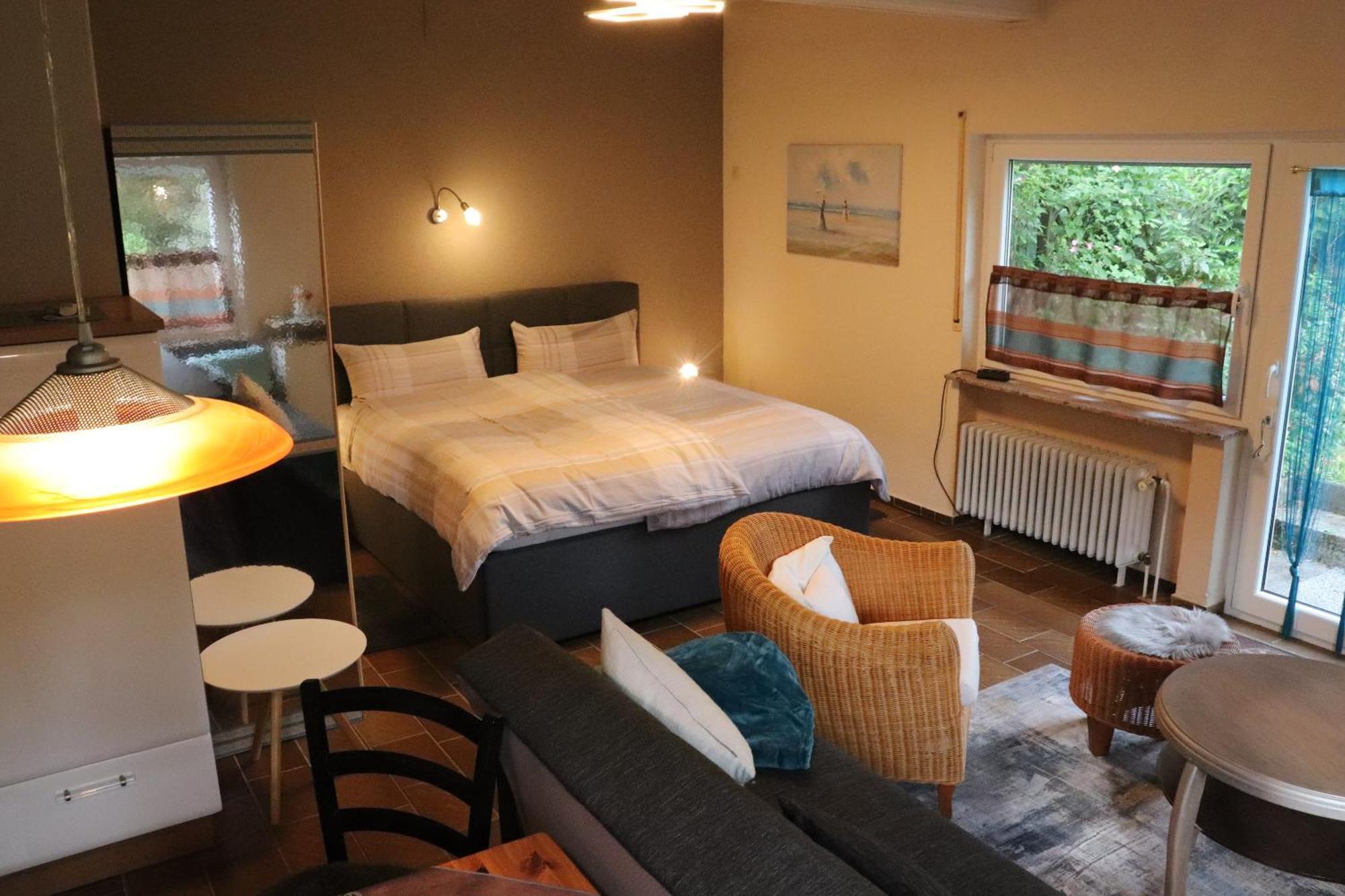 Ferienweingut & Gutsrestaurant Becker Apartman Burgen  Kültér fotó