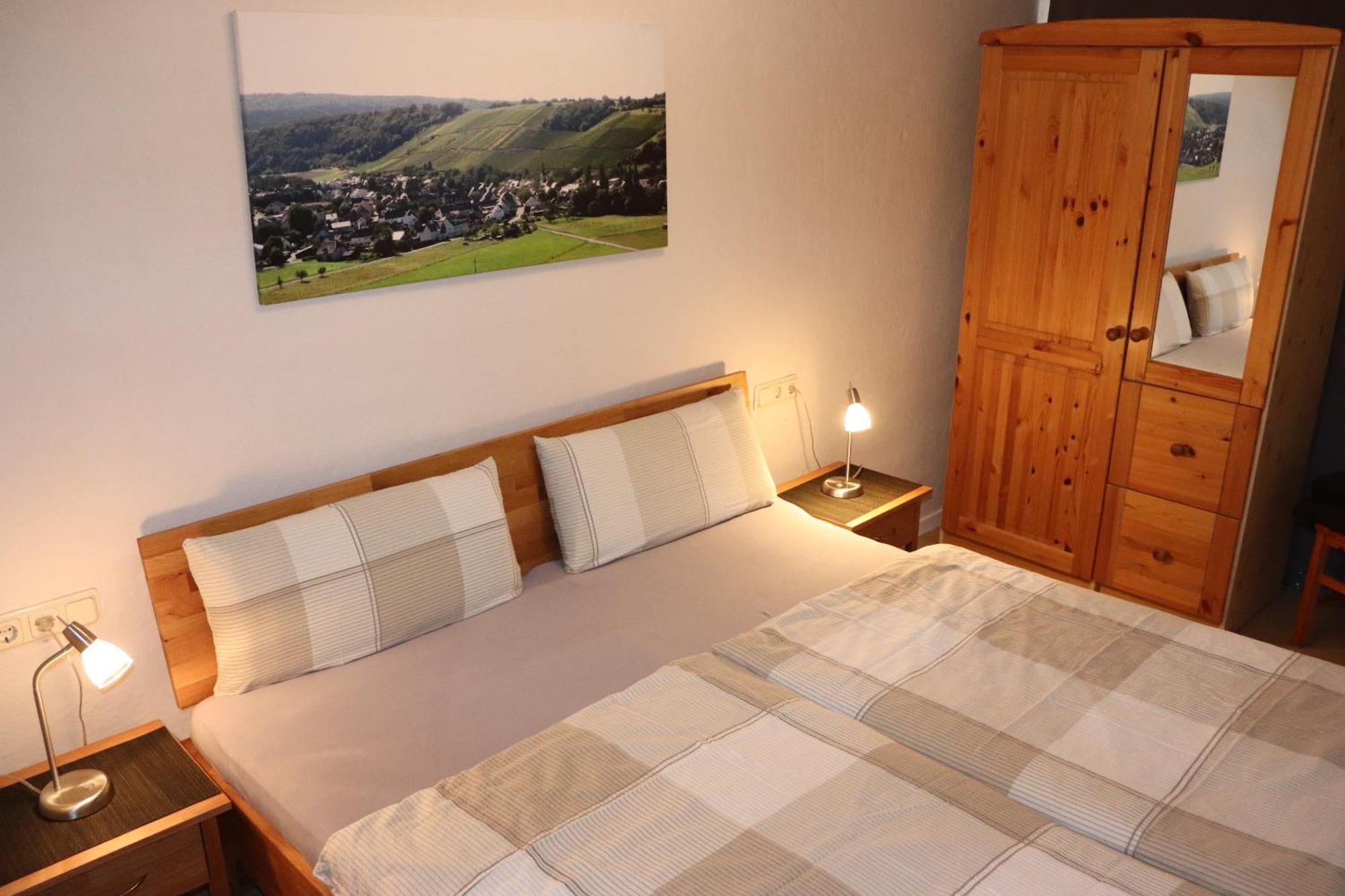 Ferienweingut & Gutsrestaurant Becker Apartman Burgen  Kültér fotó
